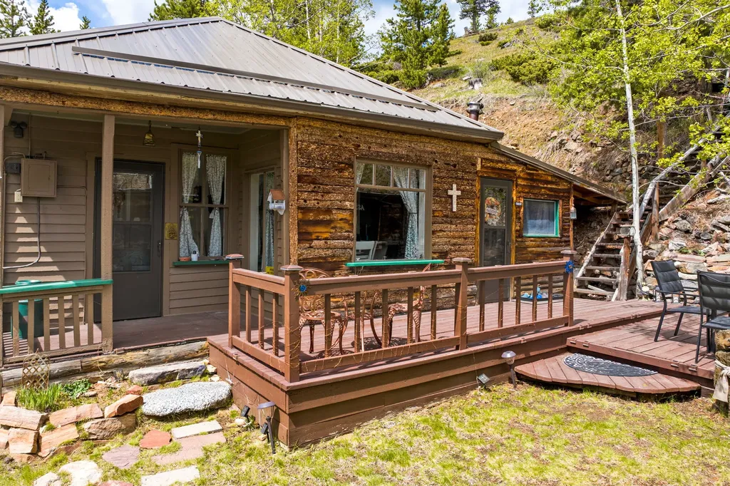 405 N Forest Street Neihart MT 59465
