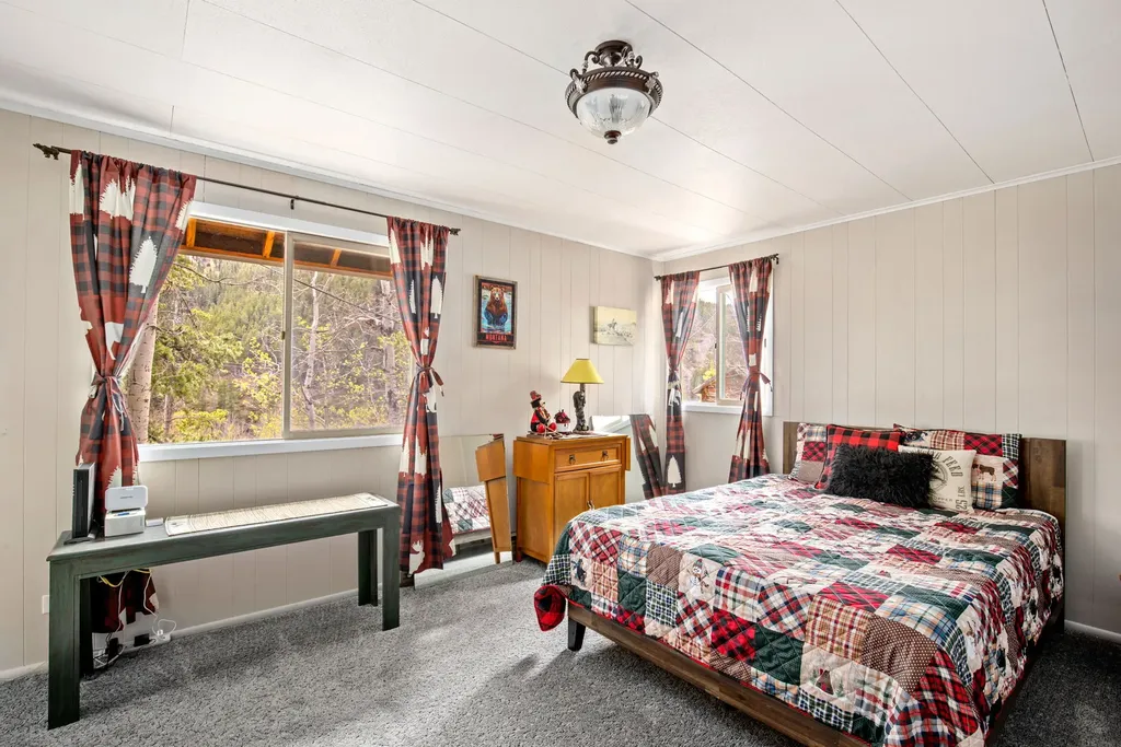405 N Forest Street Neihart MT 59465