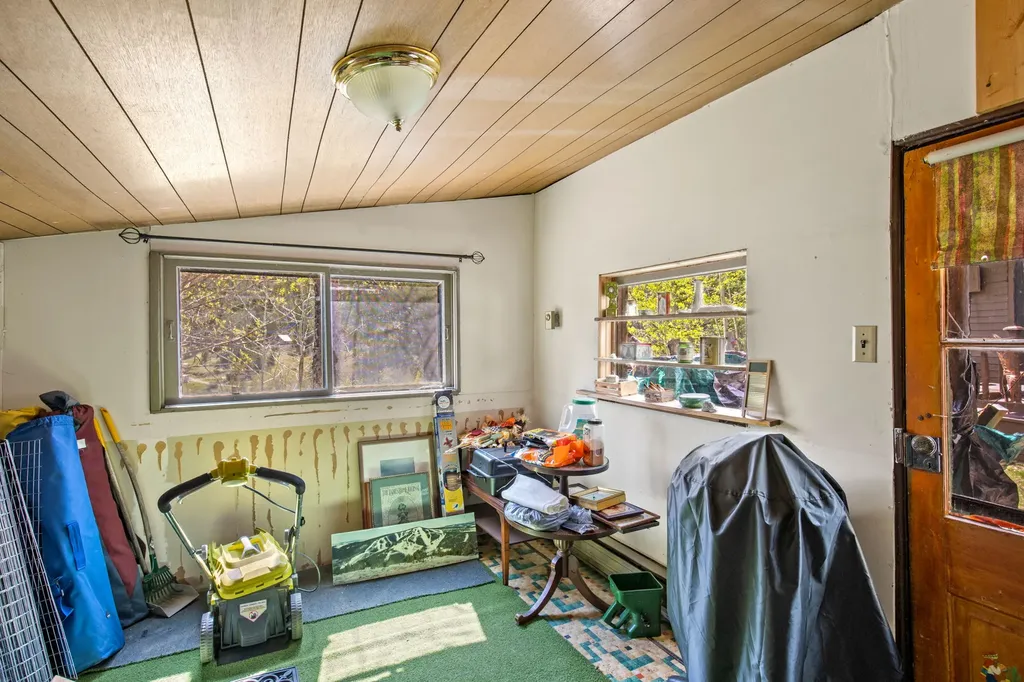 405 N Forest Street Neihart MT 59465