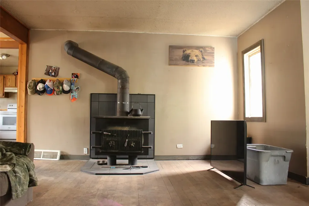 23 Quartz Avenue Basin MT 59631