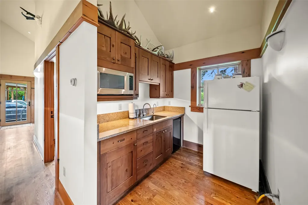 4115 Whitefish Stage Kalispell MT 59901