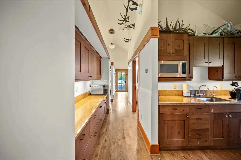 4115 Whitefish Stage Kalispell MT 59901