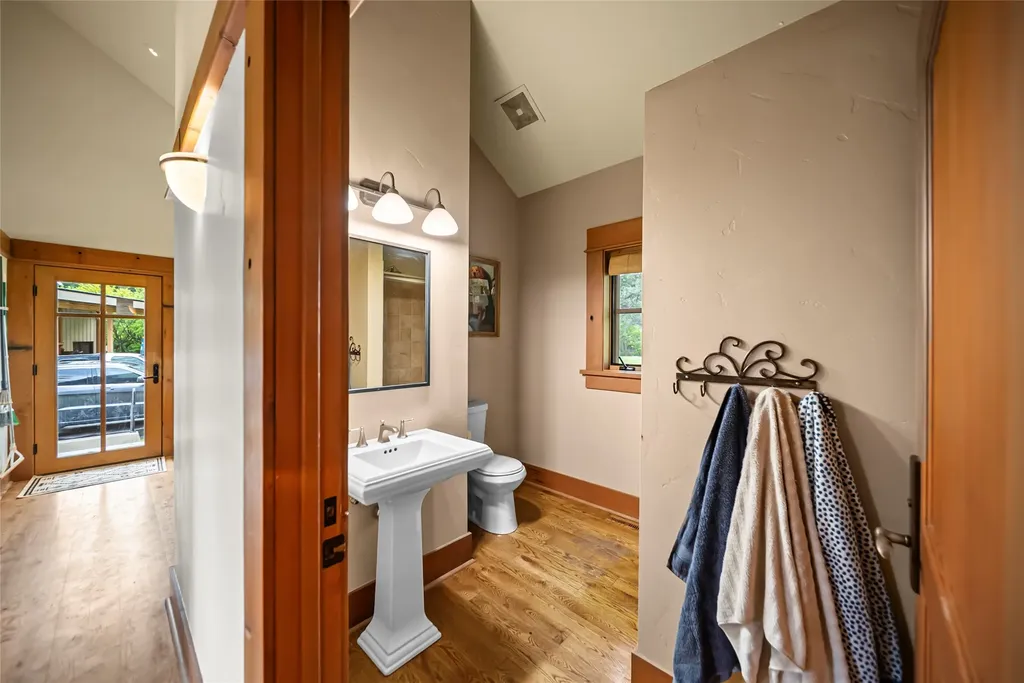 4115 Whitefish Stage Kalispell MT 59901