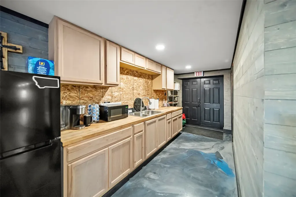 4115 Whitefish Stage Kalispell MT 59901