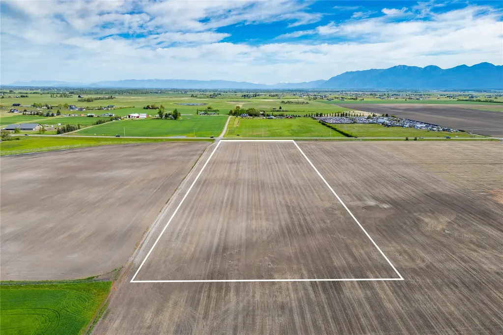 900 Mt Highway 82 Somers MT 59932