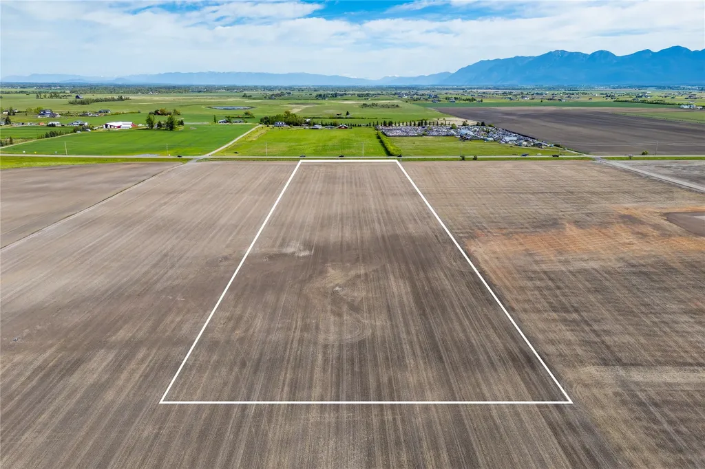 900 Mt Highway 82 Somers MT 59932