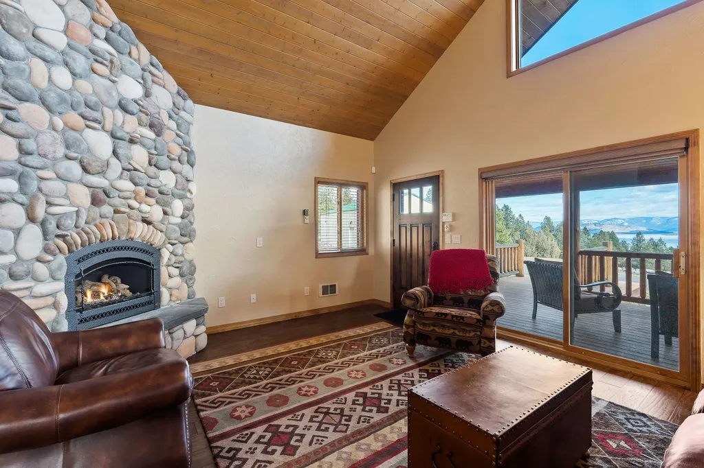 28118 Spring Lane Big Arm MT 59910