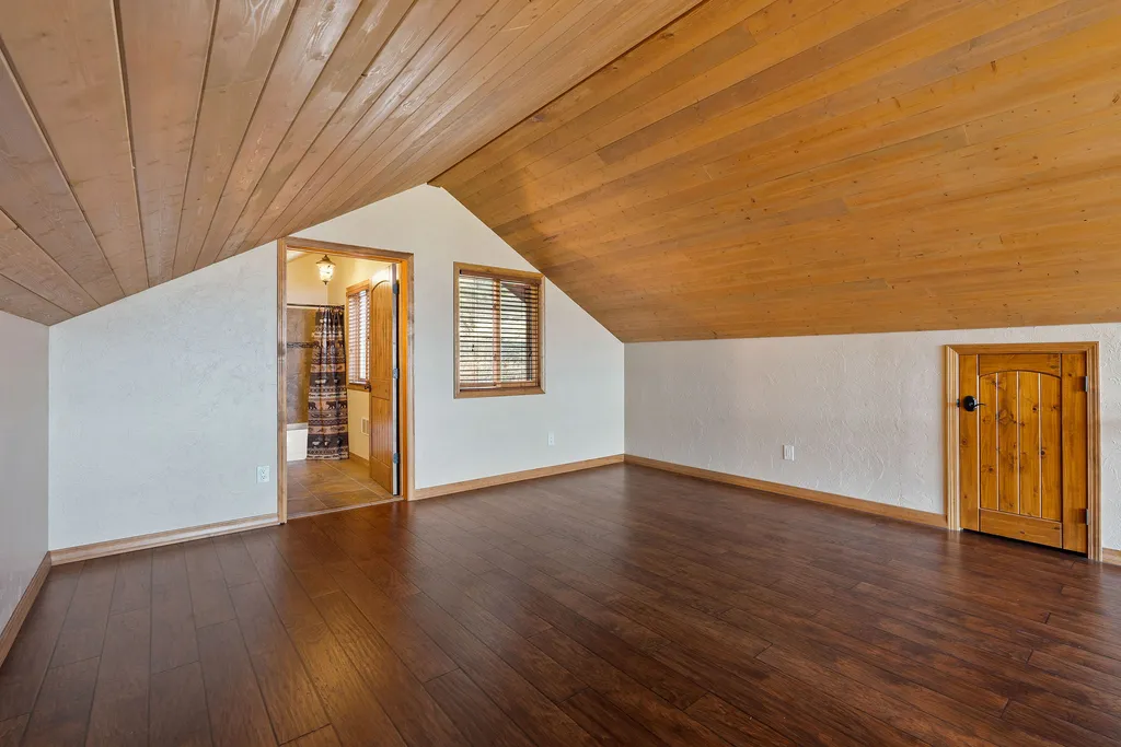 28118 Spring Lane Big Arm MT 59910