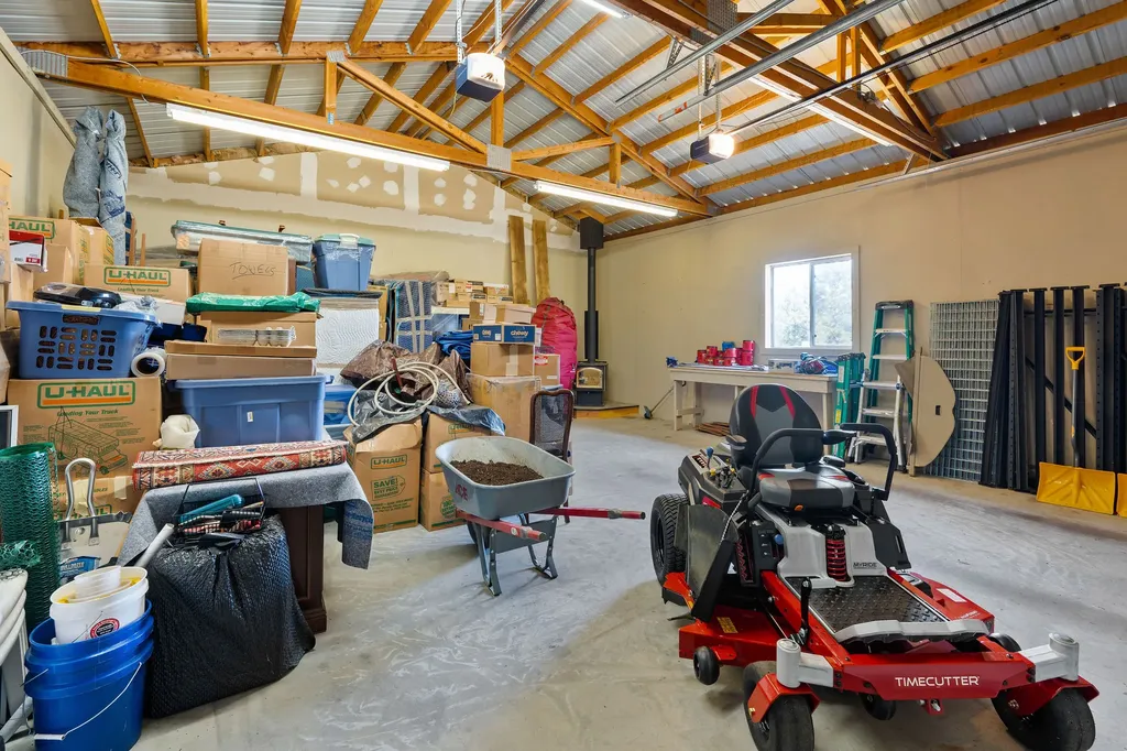 28118 Spring Lane Big Arm MT 59910
