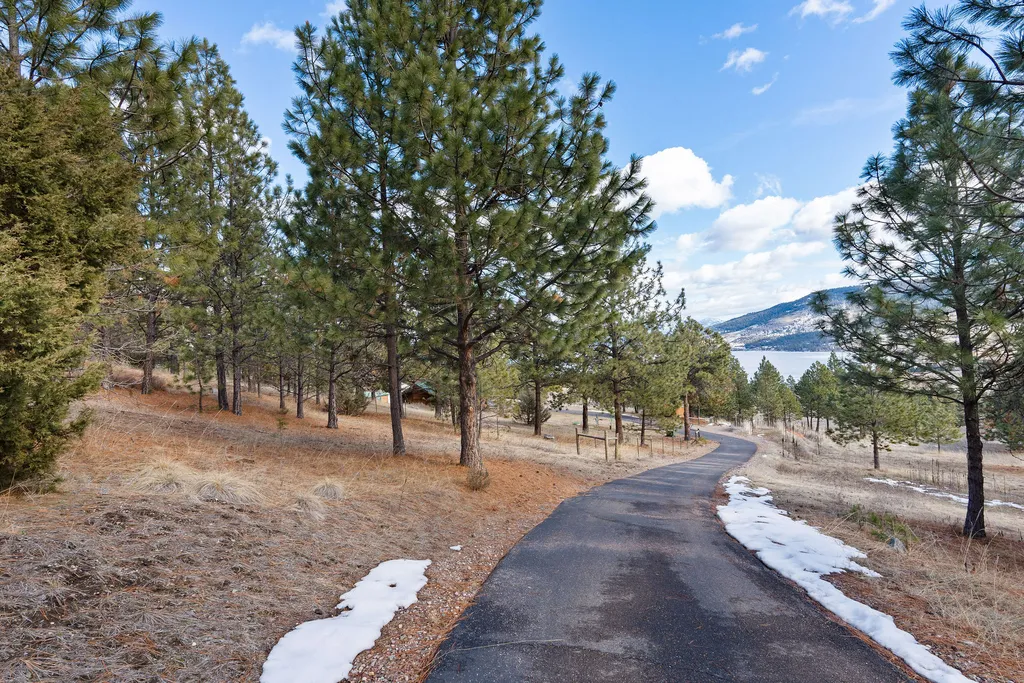 28118 Spring Lane Big Arm MT 59910