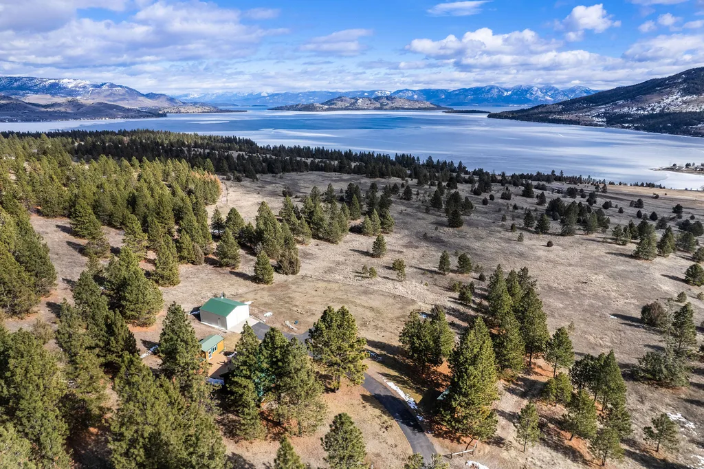 28118 Spring Lane Big Arm MT 59910
