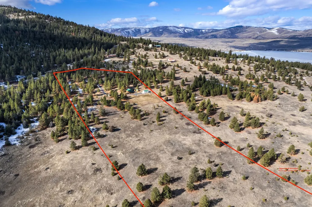 28118 Spring Lane Big Arm MT 59910