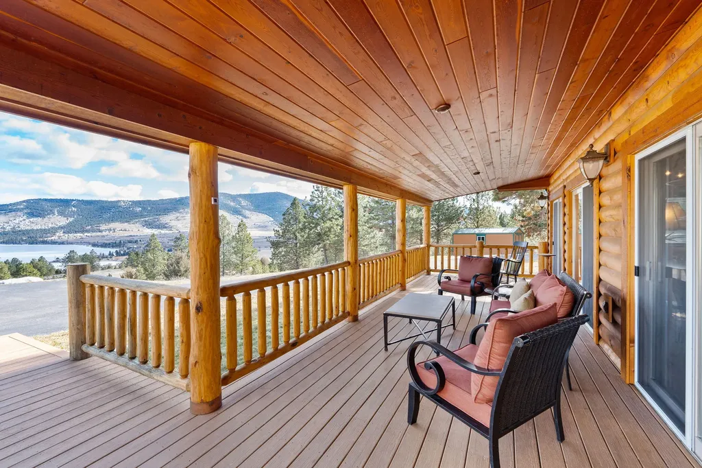 28118 Spring Lane Big Arm MT 59910