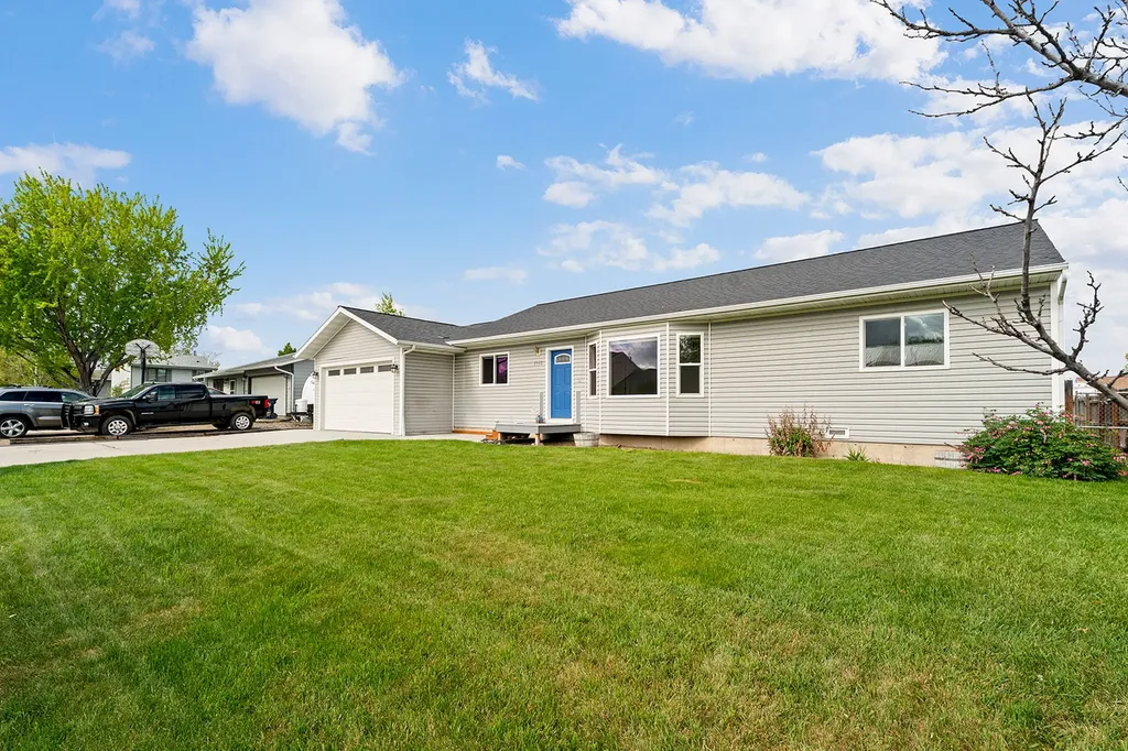 2560 Pinkerton Drive East Helena MT 59635