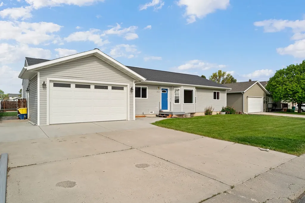 2560 Pinkerton Drive East Helena MT 59635