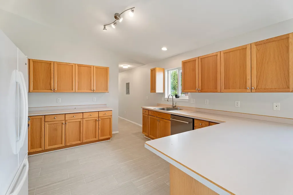 2560 Pinkerton Drive East Helena MT 59635