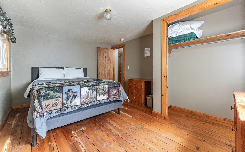 100, 104, 108 Remington Road Noxon MT 59853