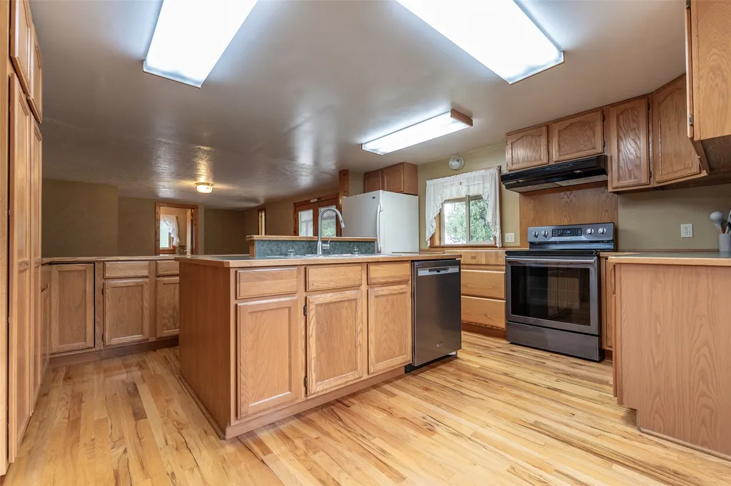 100, 104, 108 Remington Road Noxon MT 59853