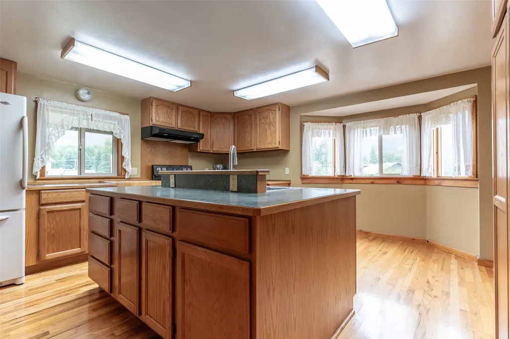 100, 104, 108 Remington Road Noxon MT 59853