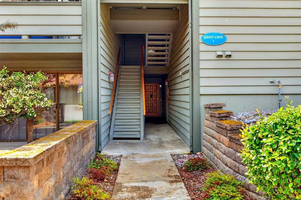 270 Bridge Street Bigfork MT 59911