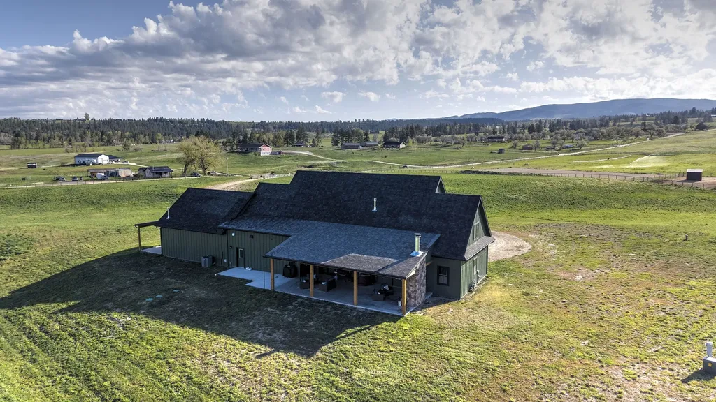 843 Lecoure Lane Stevensville MT 59870