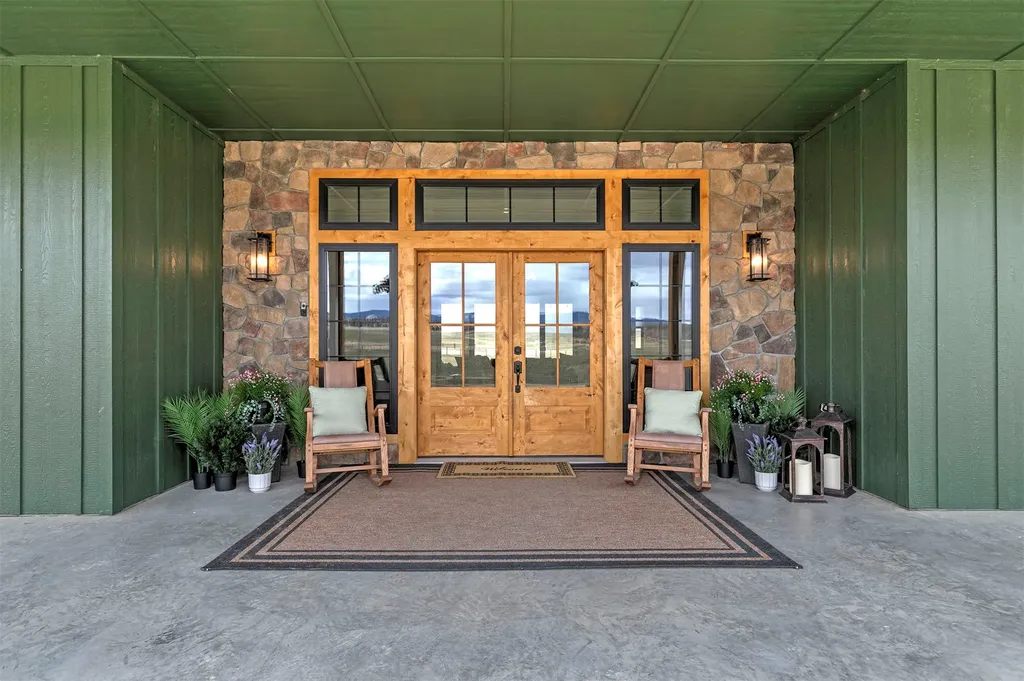 843 Lecoure Lane Stevensville MT 59870