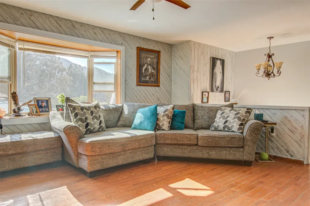 1 Rock Ridge Drive Clancy MT 59634