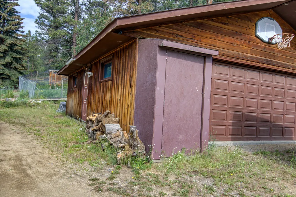 1 Rock Ridge Drive Clancy MT 59634