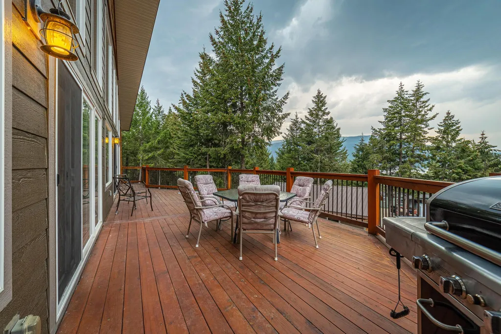 277 Ridge Loop Road Rexford MT 59930