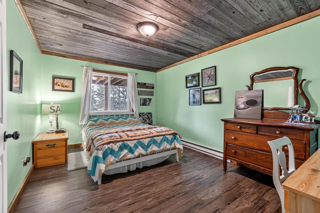 277 Ridge Loop Road Rexford MT 59930