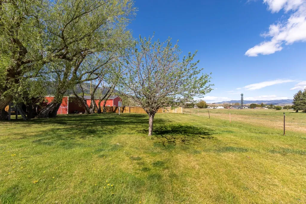2 Shamrock Lane Livingston MT 59047