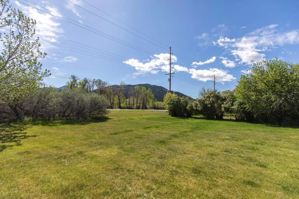 2 Shamrock Lane Livingston MT 59047