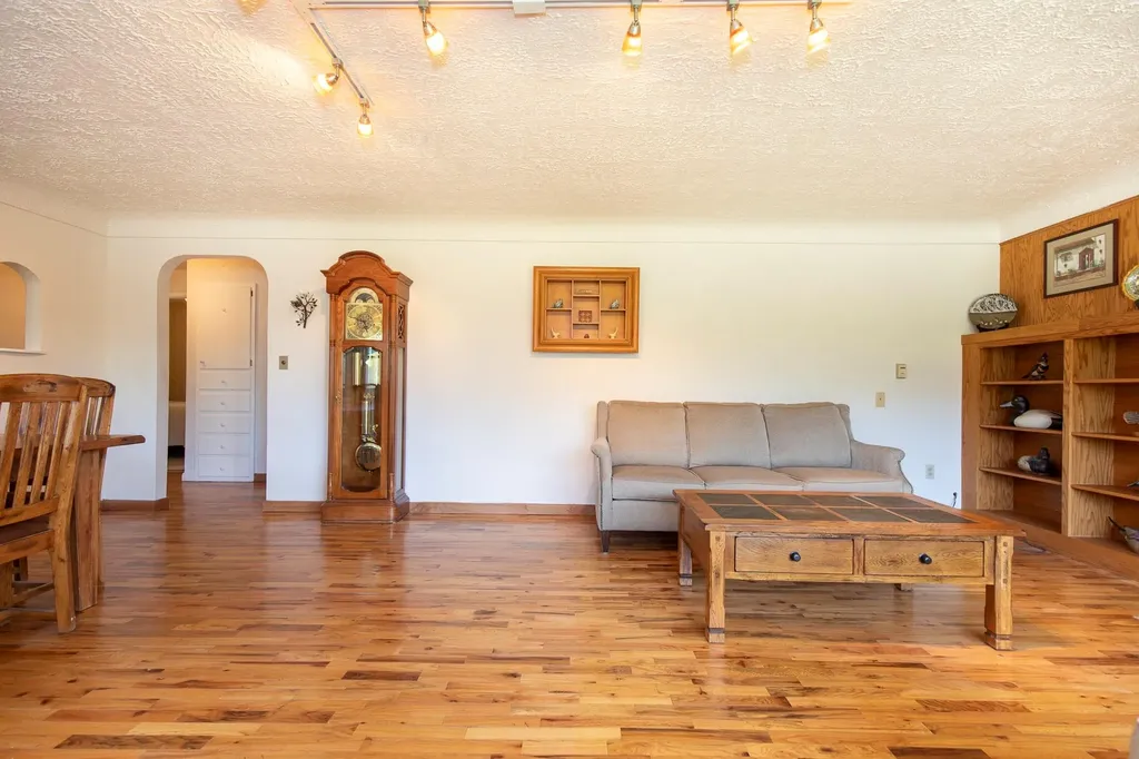 2 Shamrock Lane Livingston MT 59047