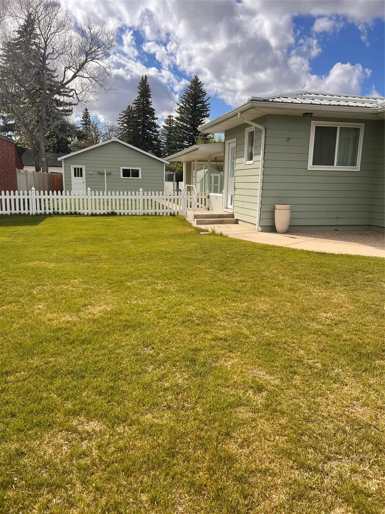 402 S Wisconsin Street Conrad MT 59425