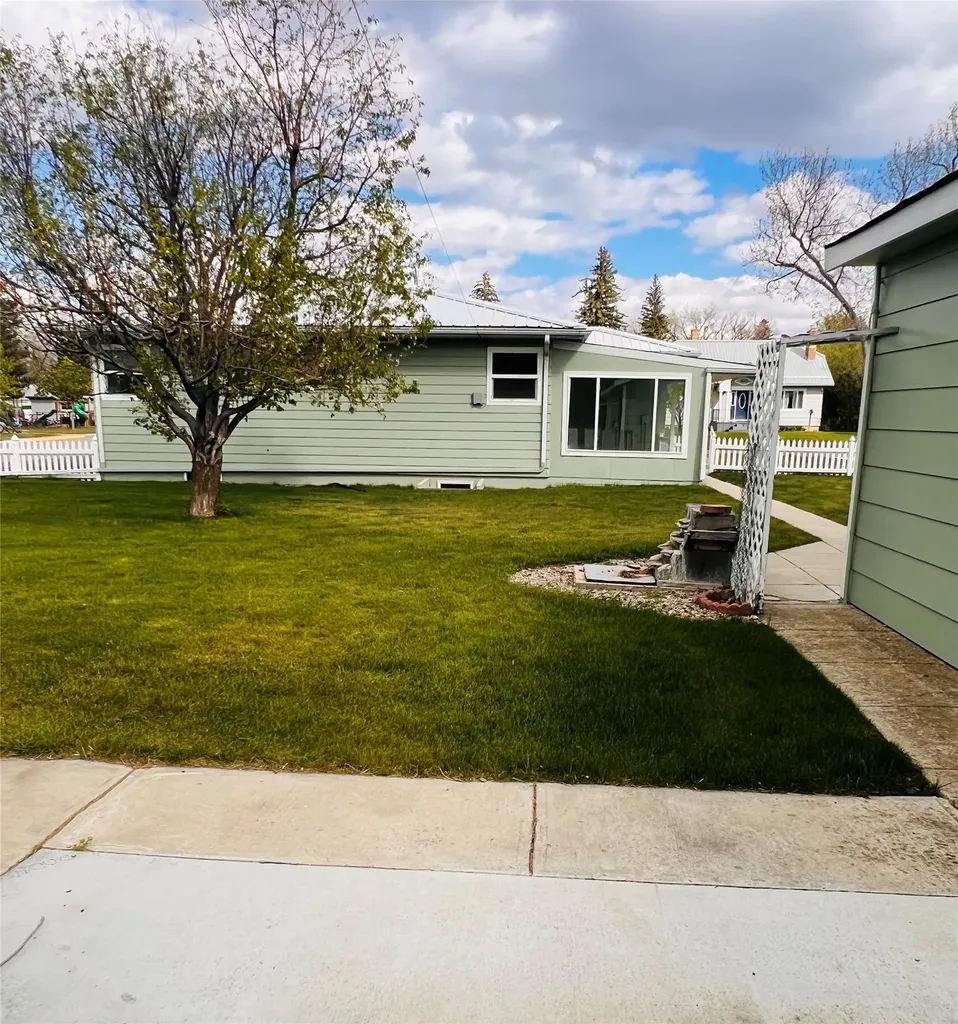 402 S Wisconsin Street Conrad MT 59425