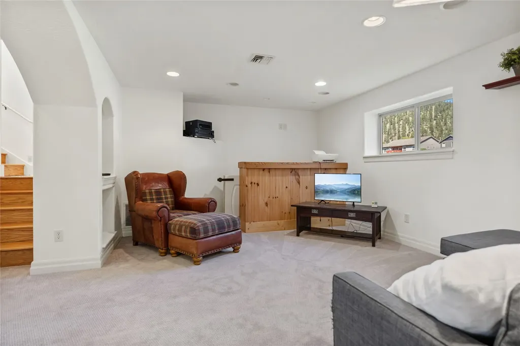 7784 Cassidy Trail Lolo MT 59847