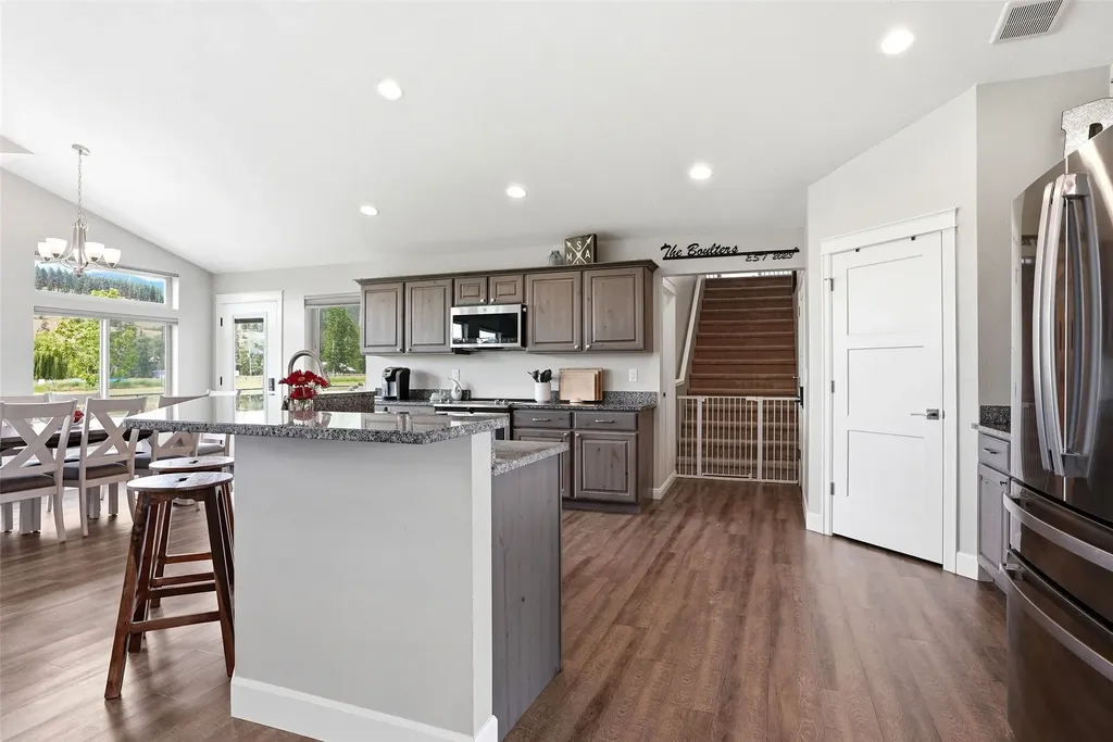 15382 Tollefson Way Frenchtown MT 59834