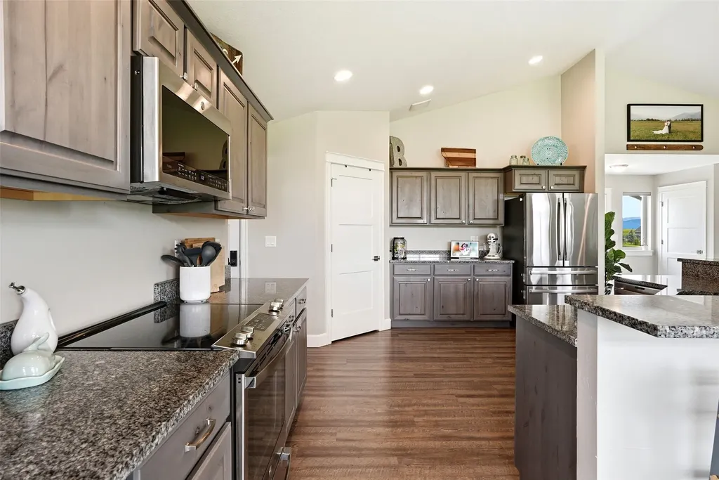 15382 Tollefson Way Frenchtown MT 59834