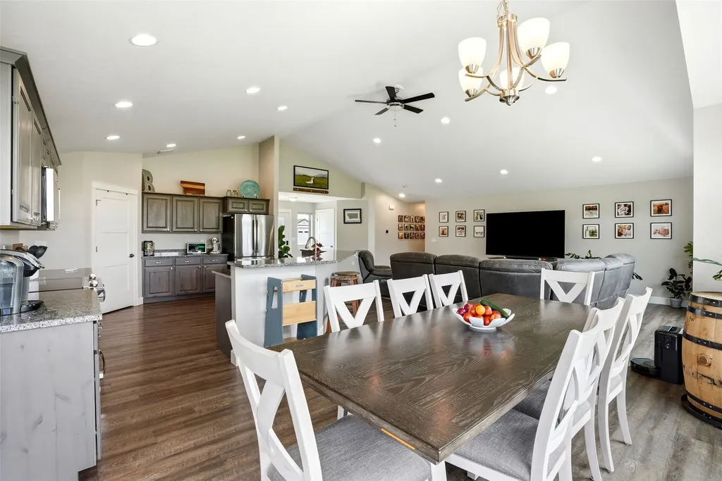 15382 Tollefson Way Frenchtown MT 59834