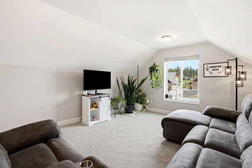 15382 Tollefson Way Frenchtown MT 59834