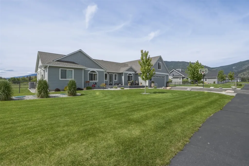 15382 Tollefson Way Frenchtown MT 59834
