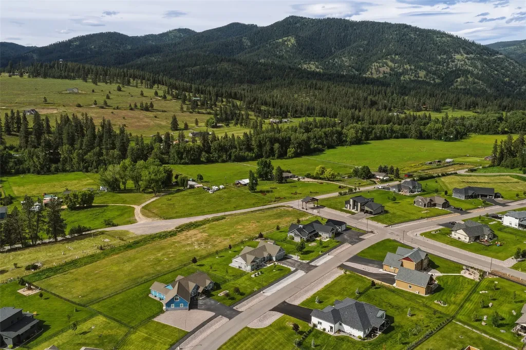 15382 Tollefson Way Frenchtown MT 59834