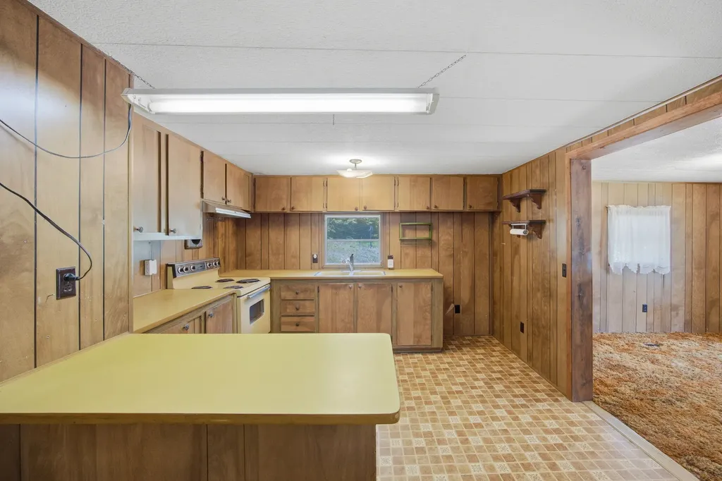 7089 Micah Springs Lane Alberton MT 59820