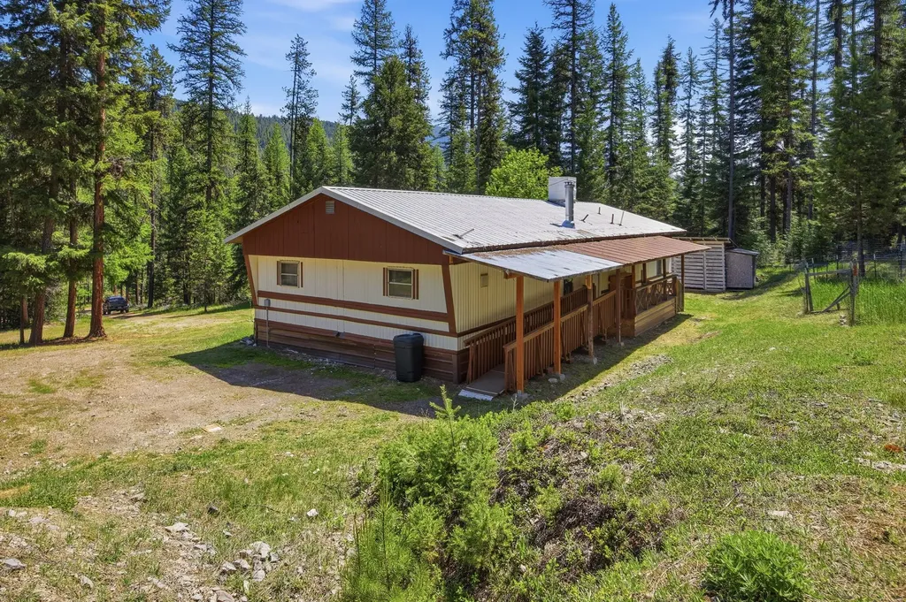 7089 Micah Springs Lane Alberton MT 59820