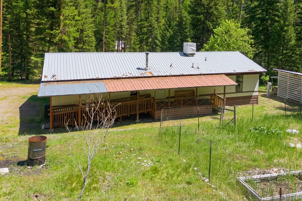 7089 Micah Springs Lane Alberton MT 59820