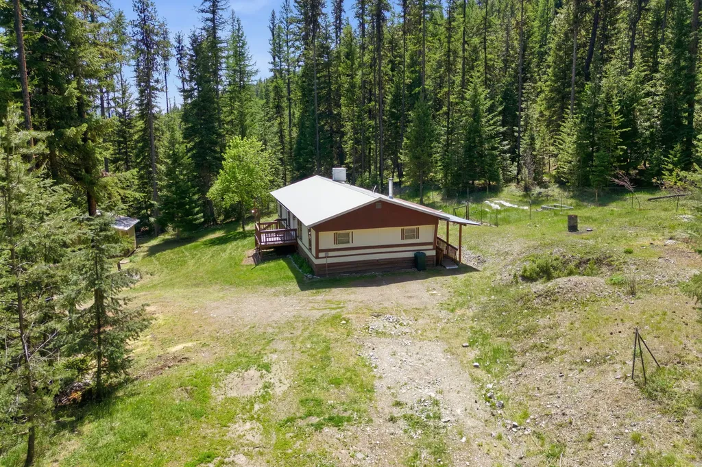 7089 Micah Springs Lane Alberton MT 59820