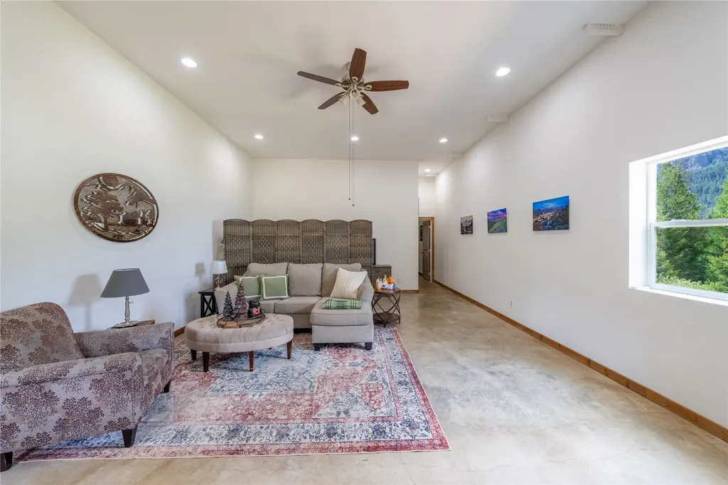 17734 Bull Lake Road Troy MT 59935