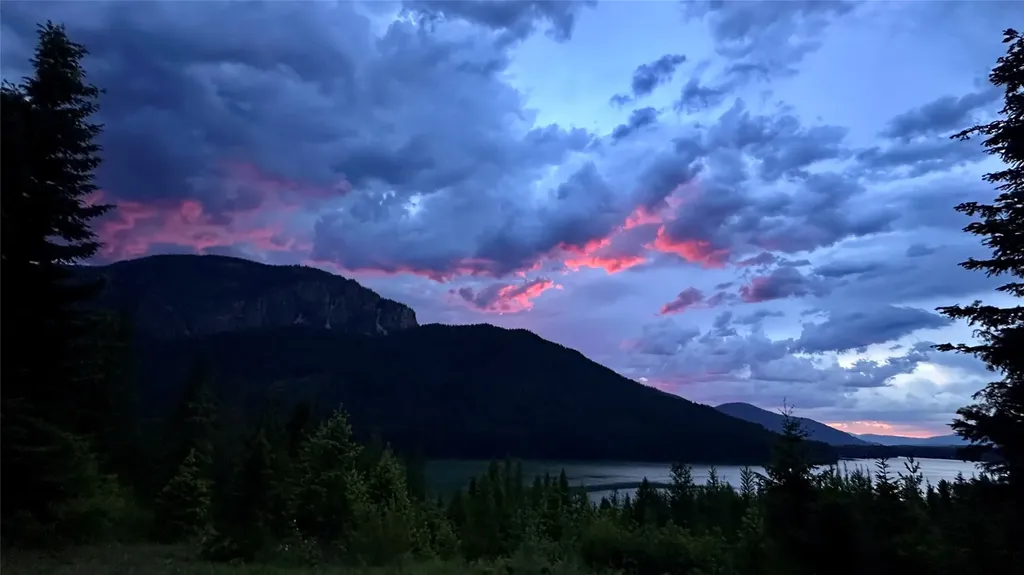 17734 Bull Lake Road Troy MT 59935