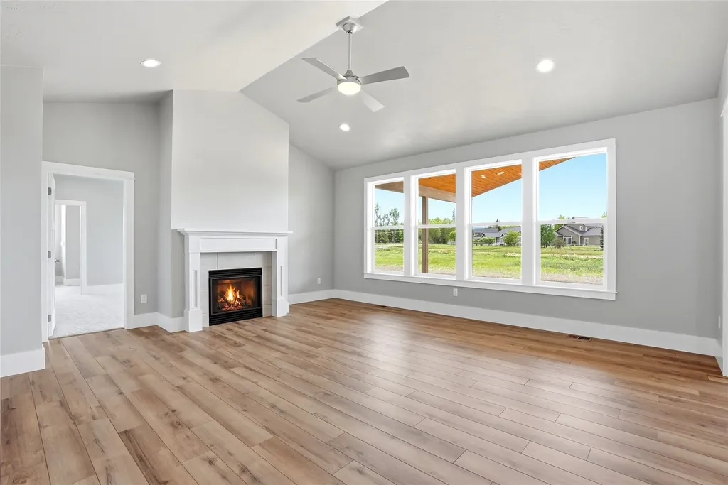 211 Blood Lane Hamilton MT 59840