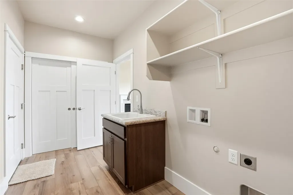 211 Blood Lane Hamilton MT 59840